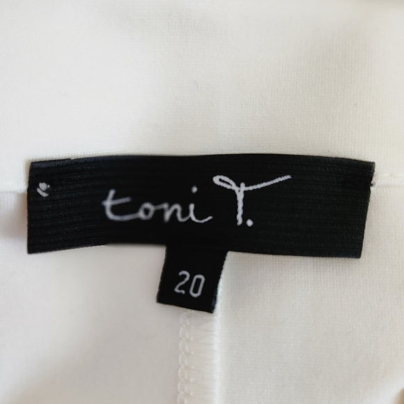 Toni T white dress top - Picture 9 of 11